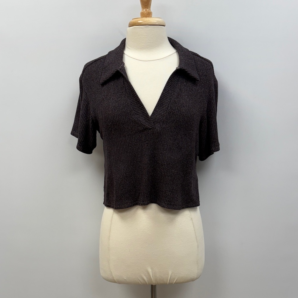 Abercrombie & Fitch Short Sleeve Collared Knit Top in Dark Brown